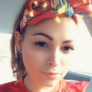 Meet your Posher, Carlee